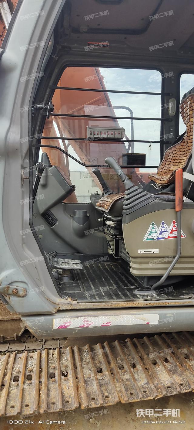 驾驶室整体（整机外观）