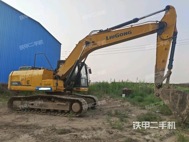 右前45(整機(jī)外觀) 右前45(整機(jī)外觀)