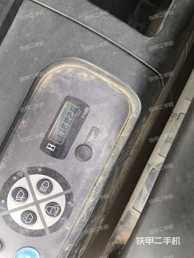 驾驶室整体（整机外观）