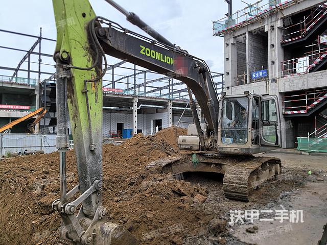 中联重科ZE245E-10挖掘机