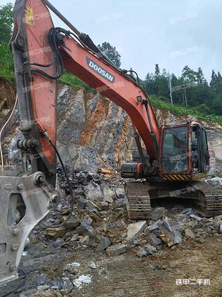 四川-泸州市二手斗山DX215-9C挖掘机实拍照片