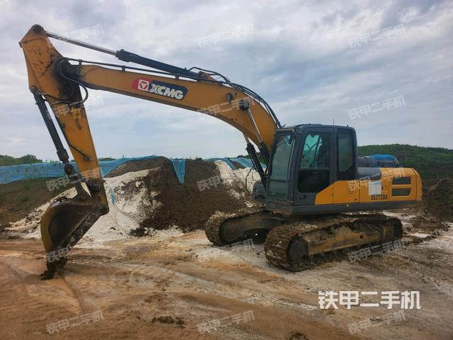 徐工XE200DA挖掘機(jī)