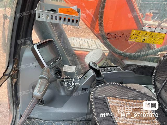 驾驶室整体（整机外观）