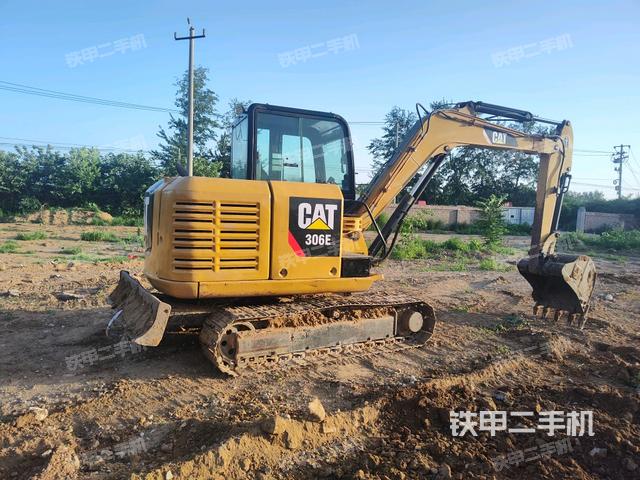 右后45(整機(jī)外觀) 右后45(整機(jī)外觀)