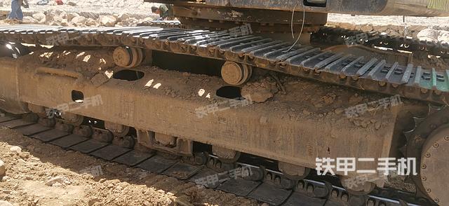 单侧履带整体（整机外观）