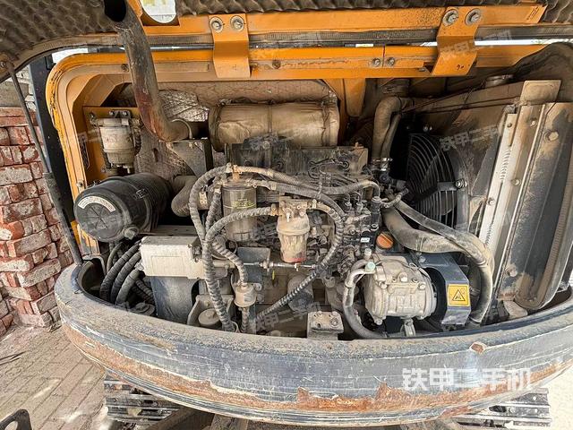 发动机整体俯视（整机外观）