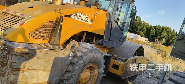 整机右侧（设备外观及核心部件）