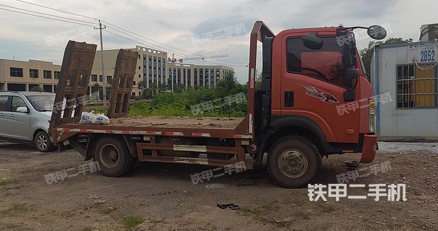 整机右侧（设备外观及核心部件）