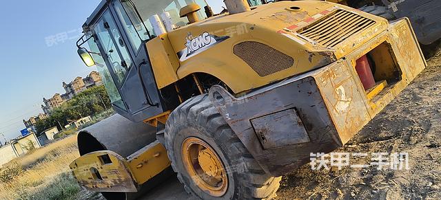 整机右后45°（设备外观及核心部件）