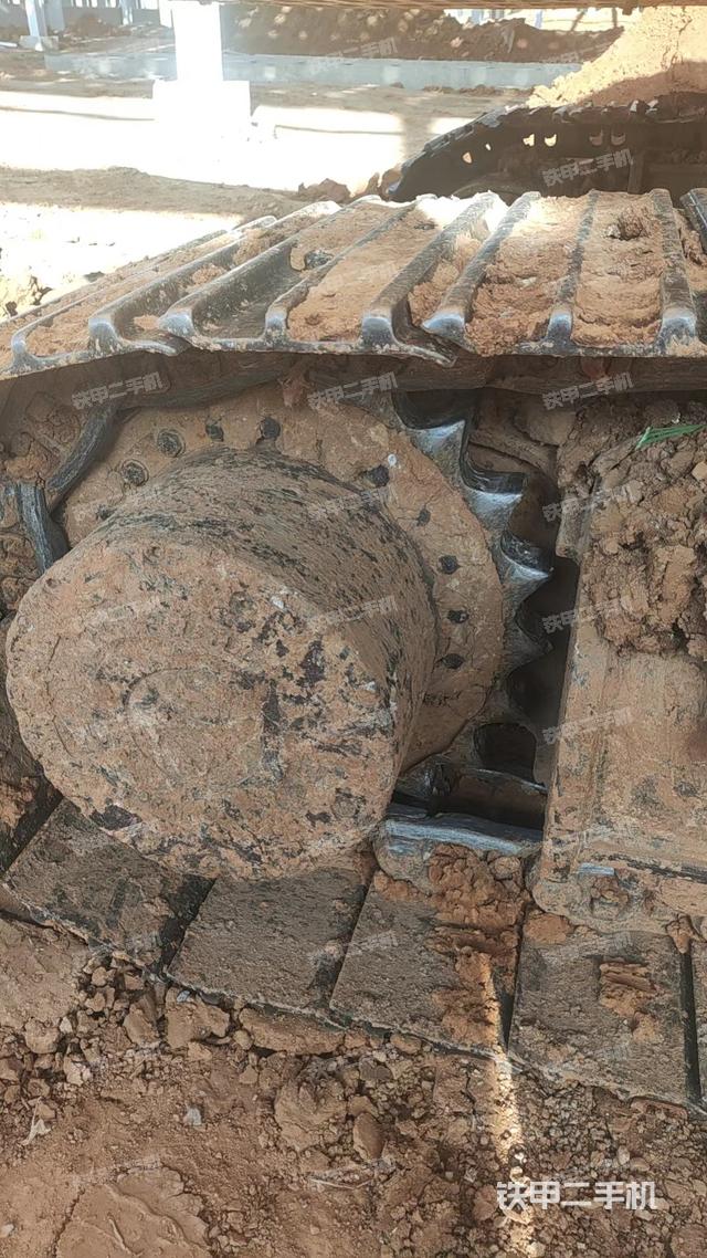 单侧履带整体（整机外观）