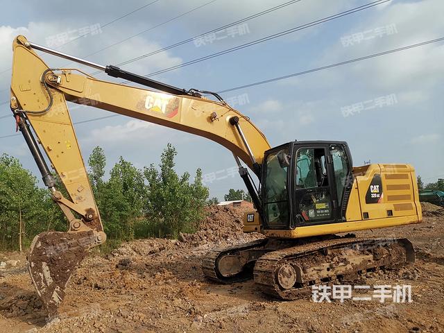 驾驶室顶部（整机外观）