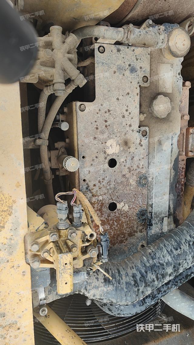 单侧履带整体（整机外观）