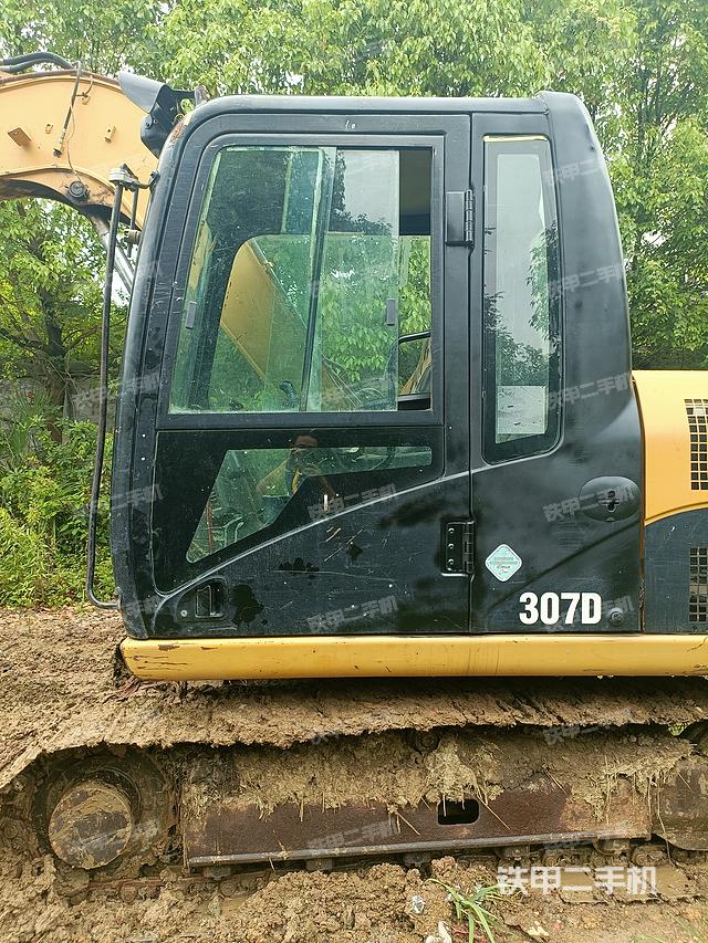 驾驶室整体（整机外观）