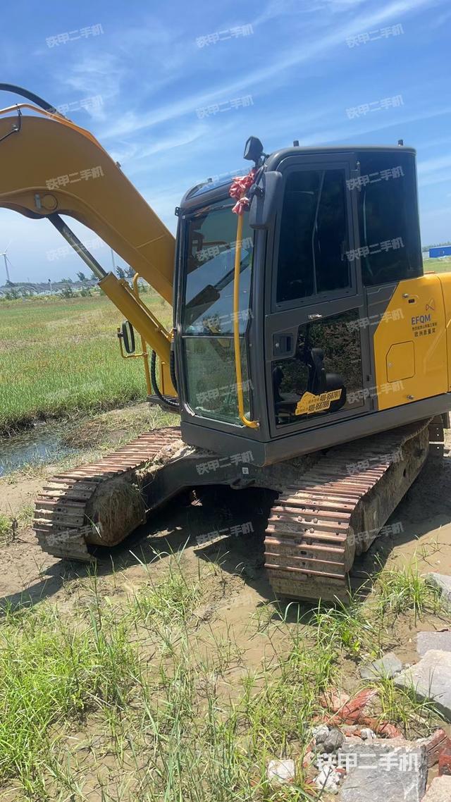 山东临工E675FS挖掘机