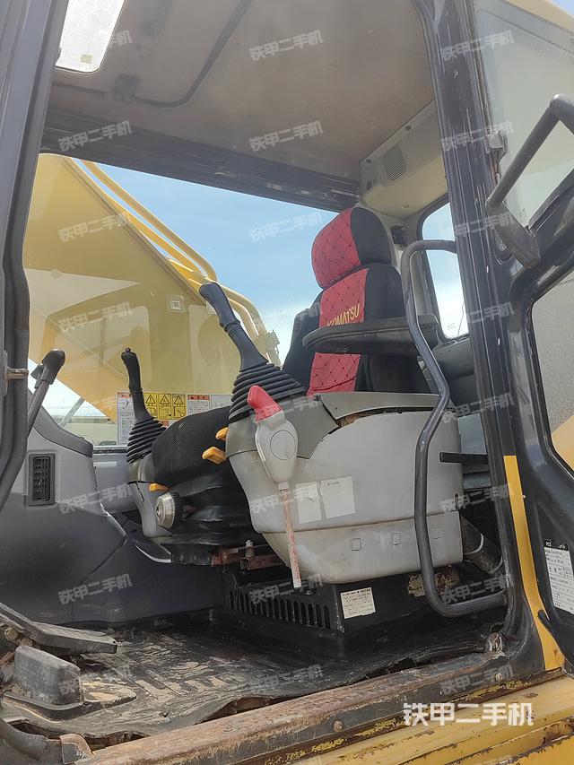 驾驶室整体（整机外观）