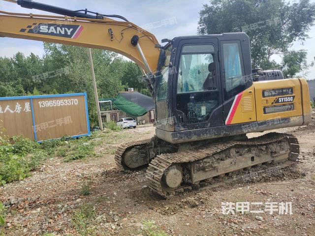三一重工SY135C挖掘機(jī)