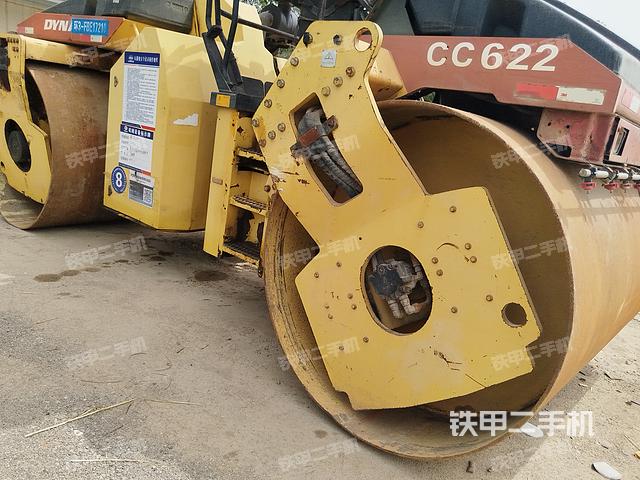 整机左侧（设备外观及核心部件）