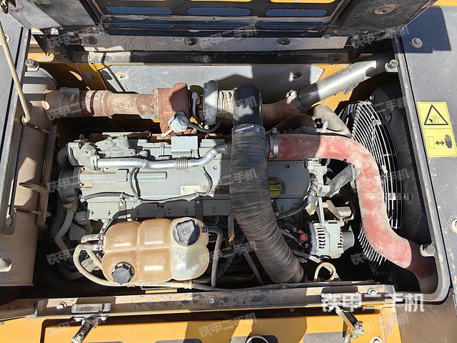 发动机整体俯视（整机外观）