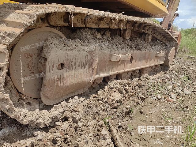 单侧履带整体（整机外观）