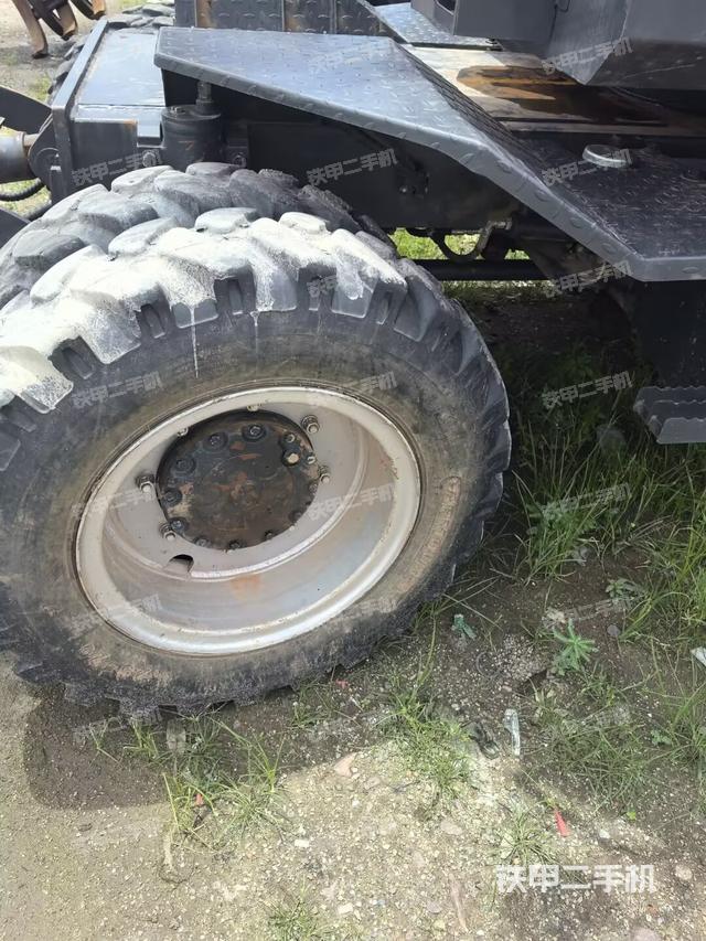 单侧履带整体（整机外观）