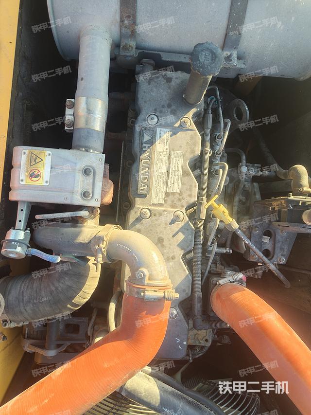 发动机整体俯视（整机外观）