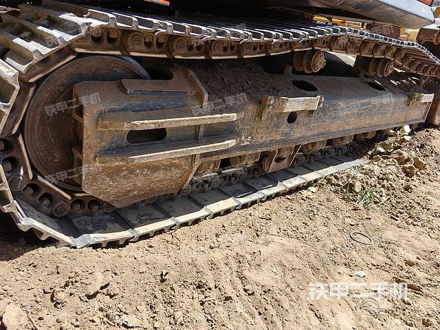 单侧履带整体（整机外观）