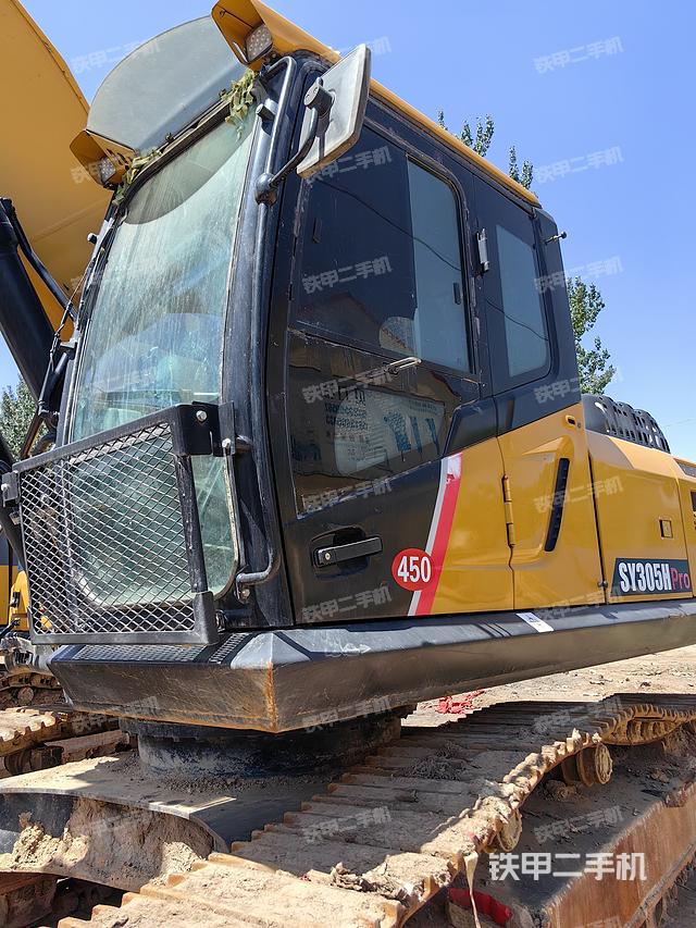 驾驶室整体（整机外观）