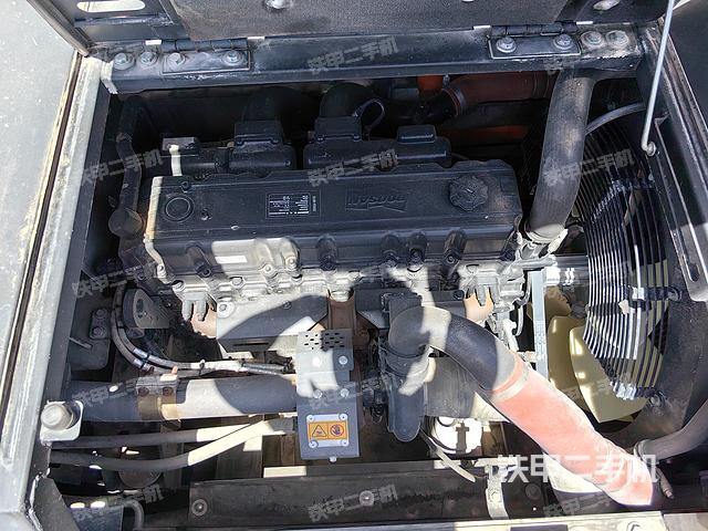 发动机整体俯视（整机外观）