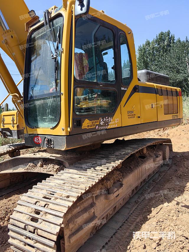 驾驶室整体（整机外观）