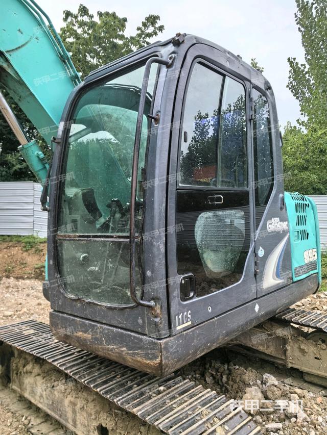 頂棚整體(駕駛室部分) 頂棚整體(駕駛室部分)