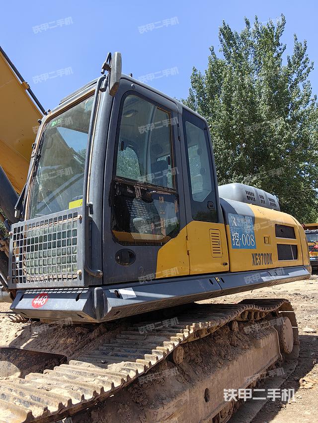 驾驶室整体（整机外观）