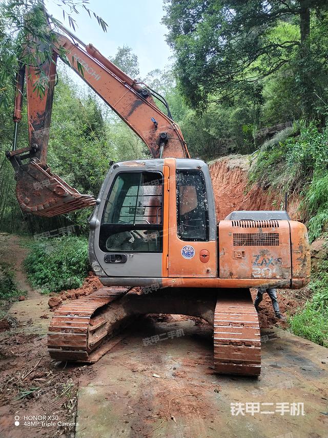 驾驶室整体（整机外观）