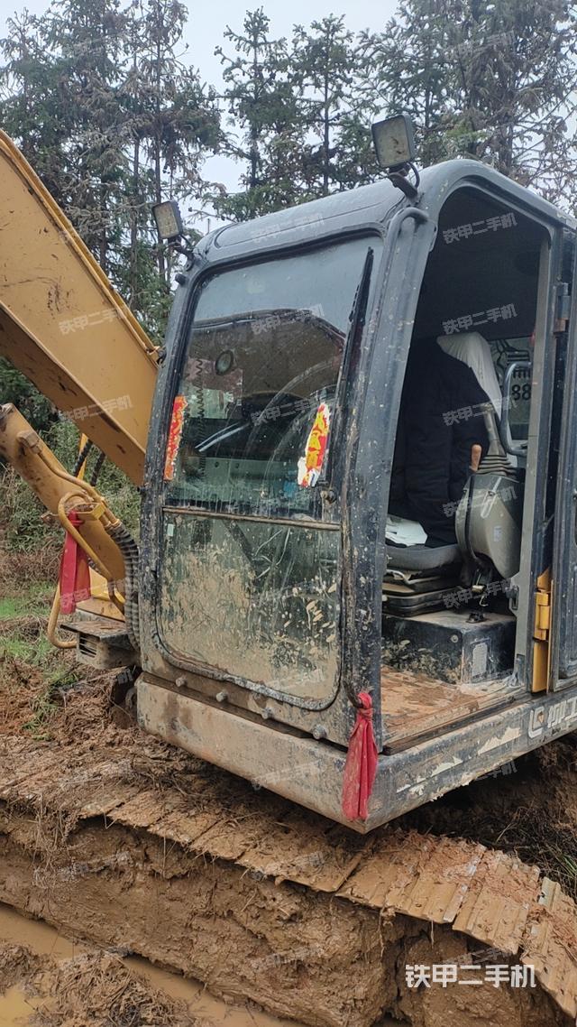 驾驶室整体（整机外观）