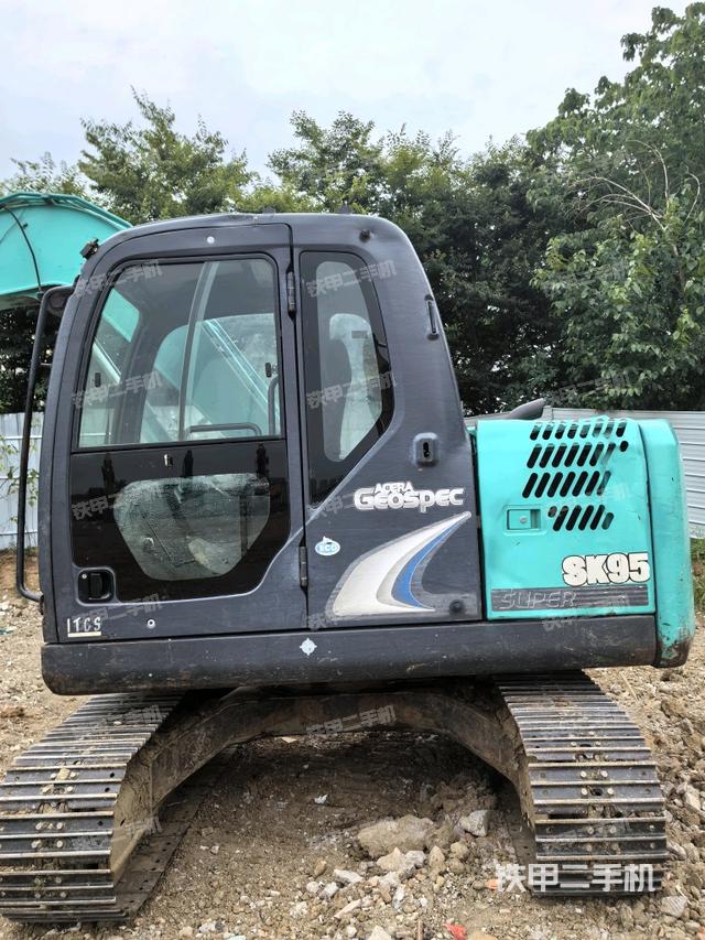 ?駕駛室正側(cè)(駕駛室部分) ?駕駛室正側(cè)(駕駛室部分)