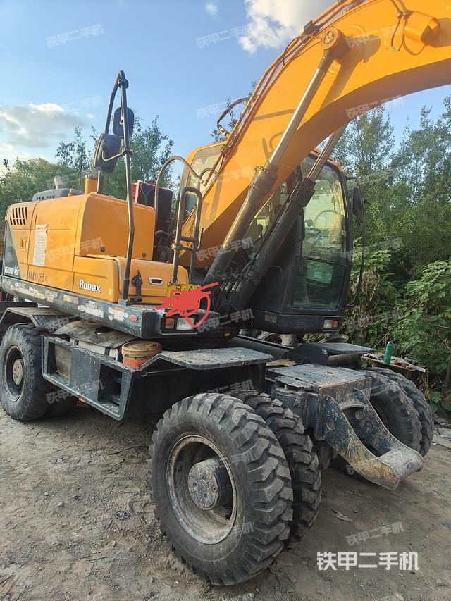 现代R150WVS挖掘机