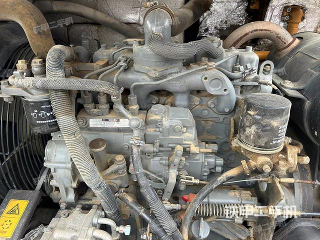 发动机整体俯视（整机外观）