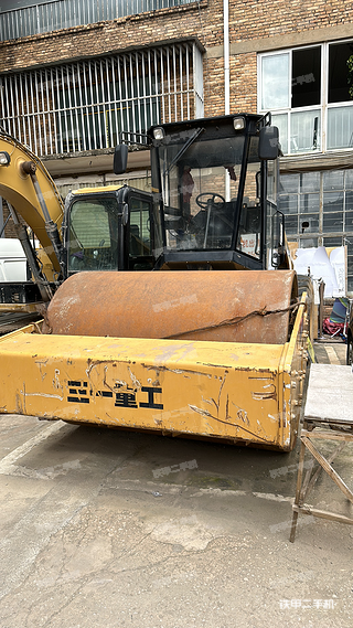 昆明市出售 三一重工 SPR260C-8 压路机