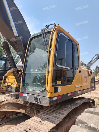 忻州市出售 沃尔沃 EC240BLC 挖掘机