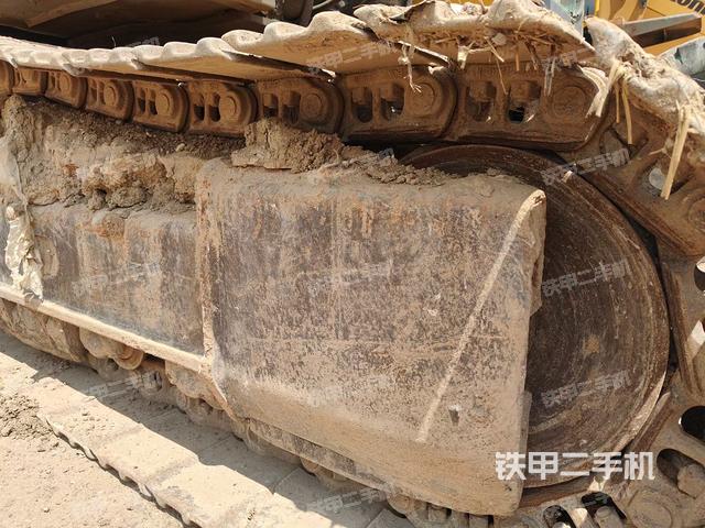 单侧履带整体（整机外观）