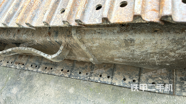 单侧履带整体（整机外观）