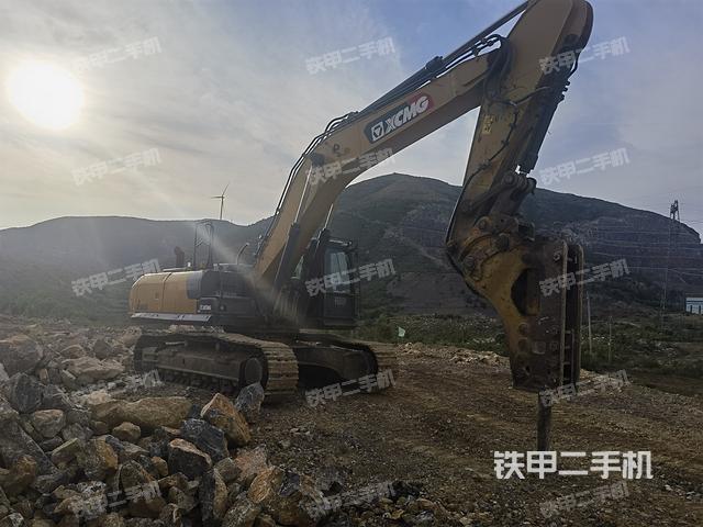 徐工XE370DK挖掘机