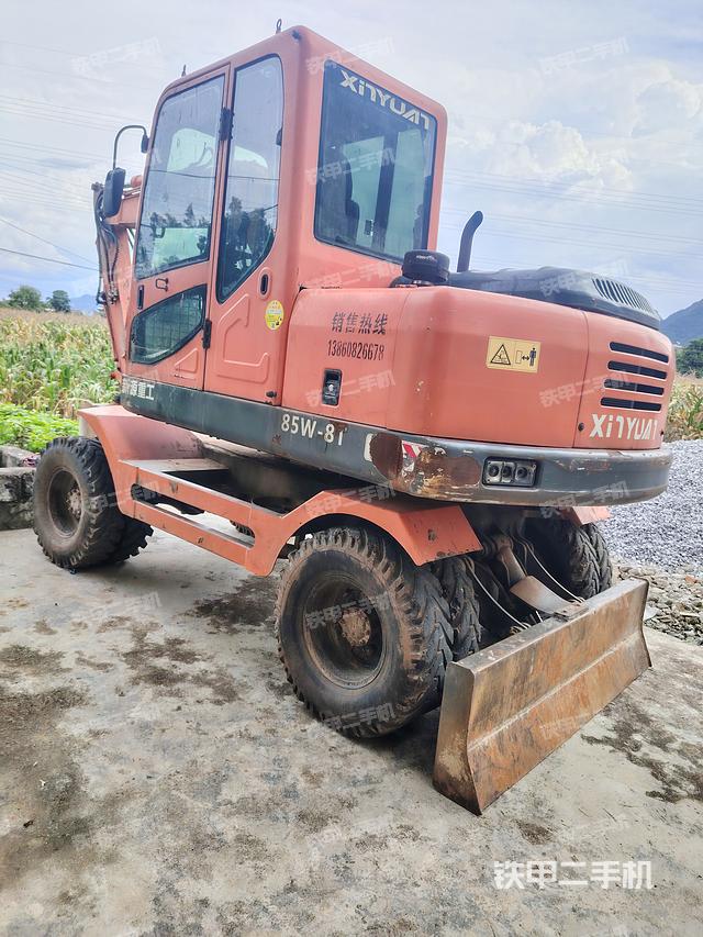 单侧履带整体（整机外观）