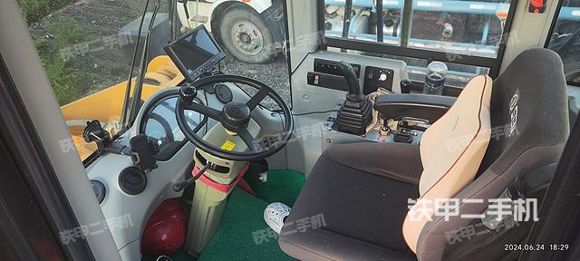 驾驶室工作台（整机外观及大件）