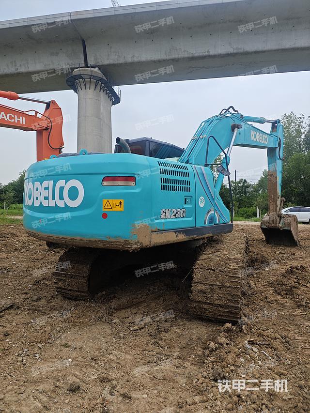 整机右后45°（整机外观）