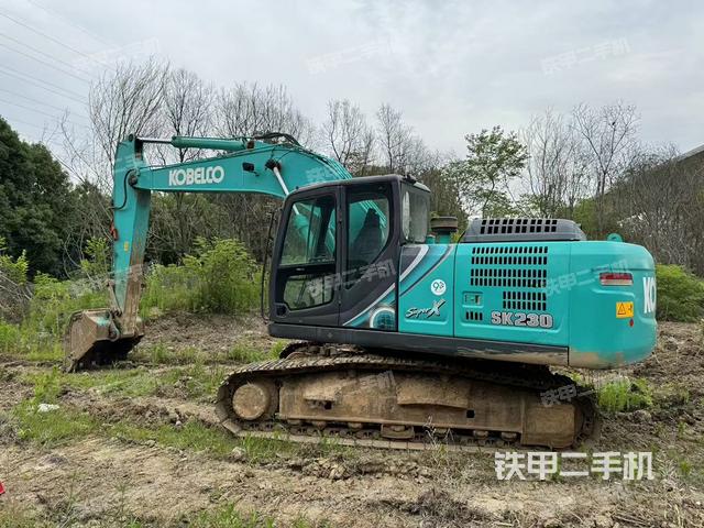 驾驶室整体（整机外观）