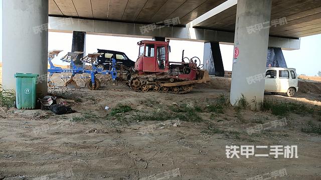 整机左侧（设备外观及核心部件）