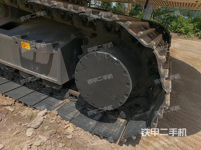 左驅(qū)動(dòng)輪(行走機(jī)構(gòu)) 左驅(qū)動(dòng)輪(行走機(jī)構(gòu))