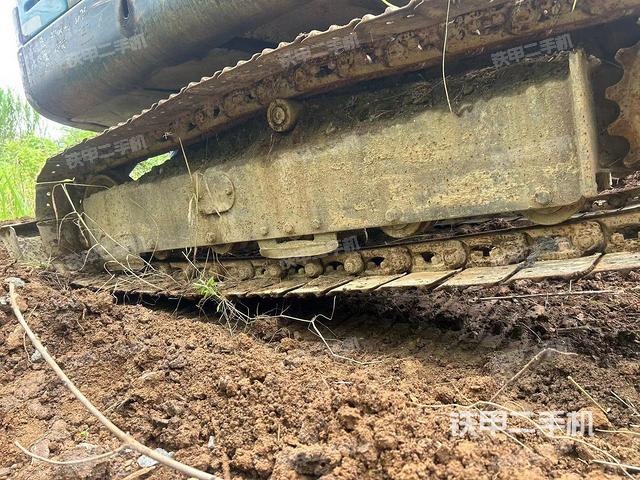 单侧履带整体（整机外观）