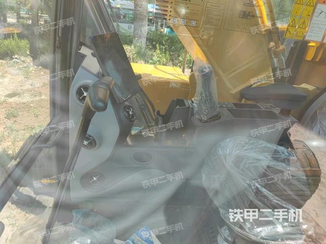 顯示屏?(駕駛室部分) 顯示屏?(駕駛室部分)