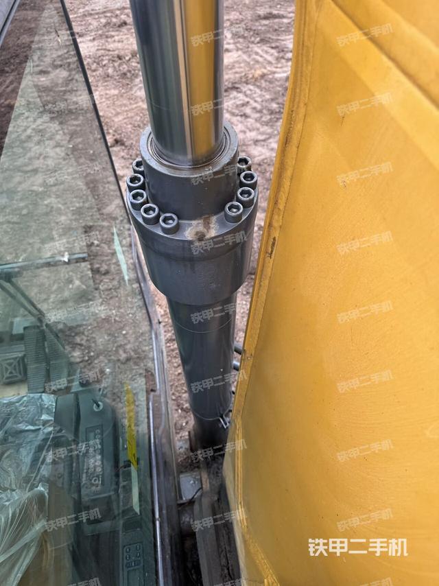 驾驶室整体（整机外观）